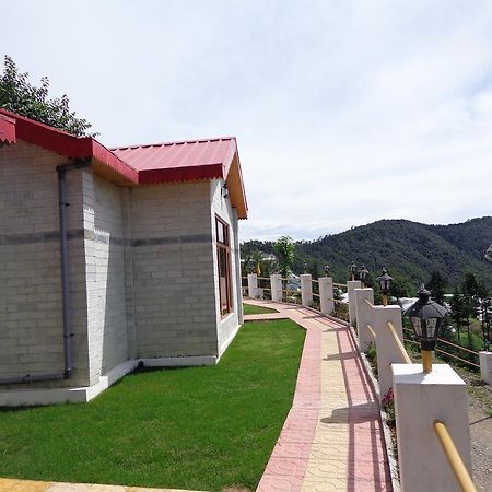 Village Live In Resort Chail Exteriör bild