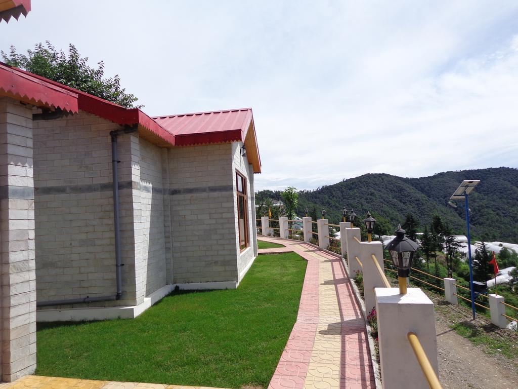 Village Live In Resort Chail Exteriör bild