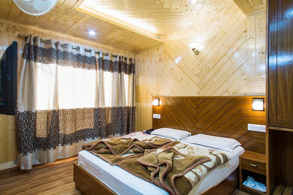 Village Live In Resort Chail Exteriör bild